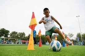 瑞康乐国内首创：推乐迷你高尔夫，一推一乐，全家有趣！解锁多元欢乐场景！